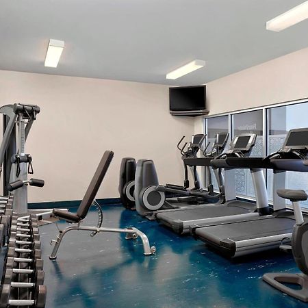 Four Points By Sheraton Hotel & Suites Calgary West Buitenkant foto